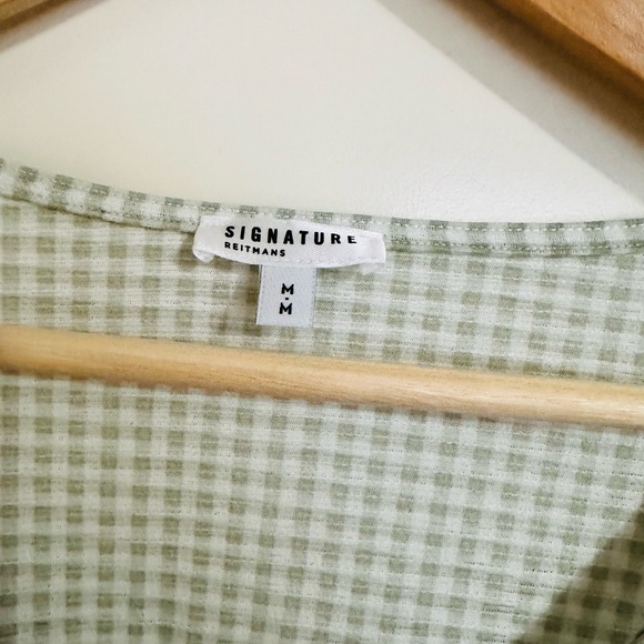 Green checkerd blouse - Picture 3 of 3